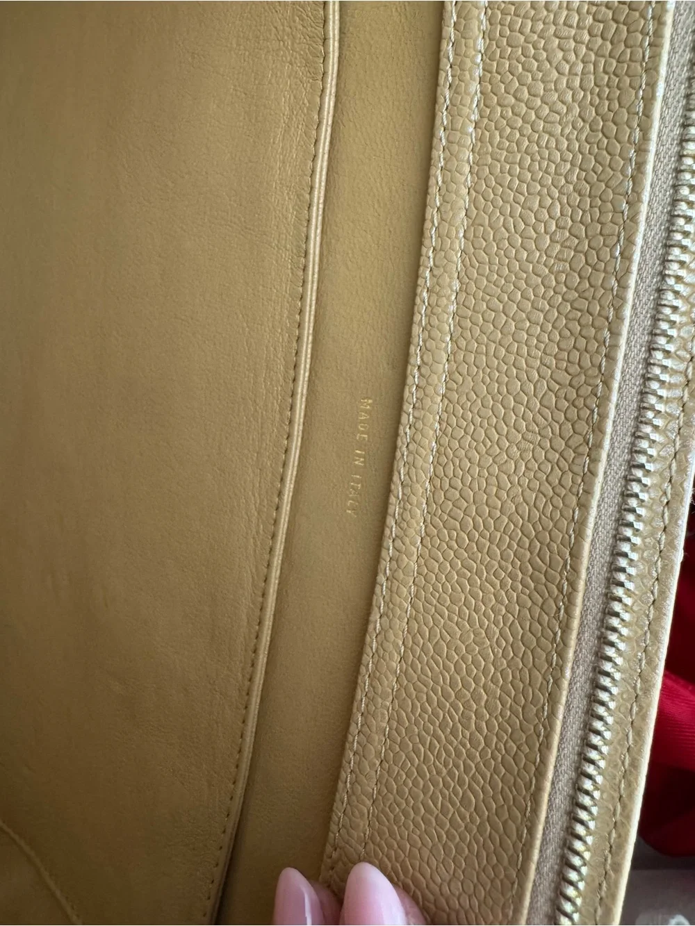 CHANEL authentic quilted